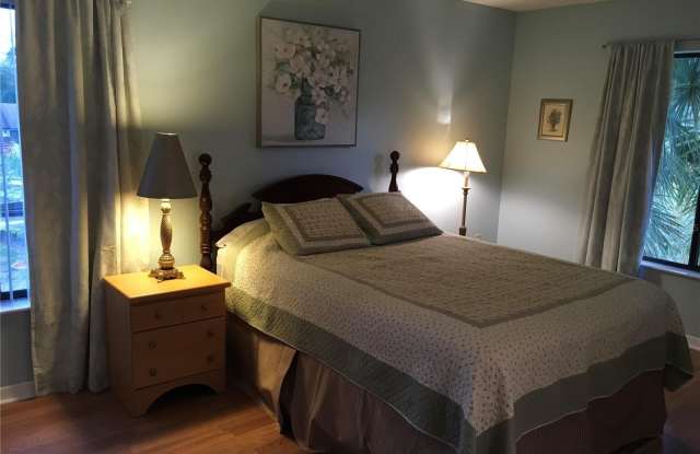 Photo of 2655 PINE RIDGE WAY N