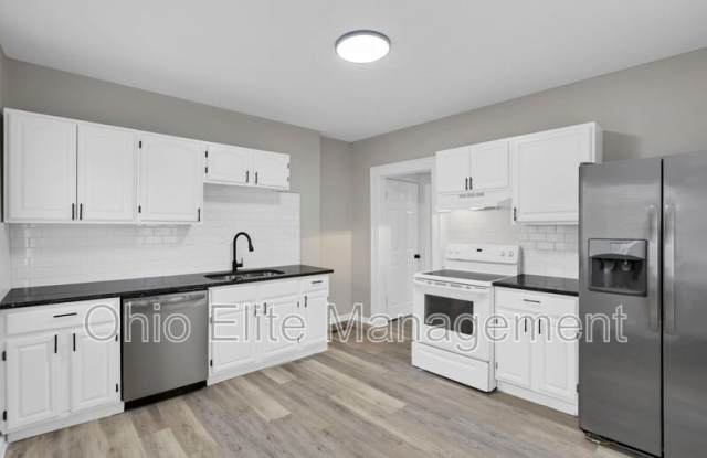 Photo of 295 Woodrow Ave