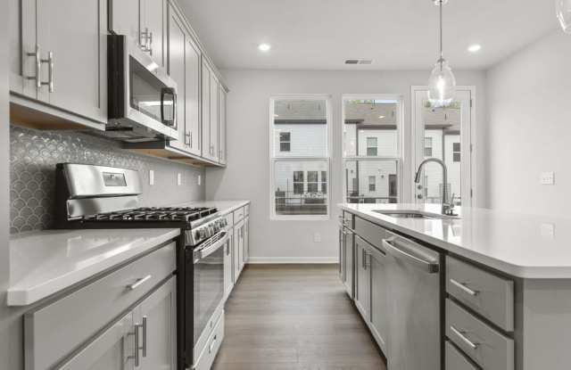 Photo of 1408 Blanche Street - 1