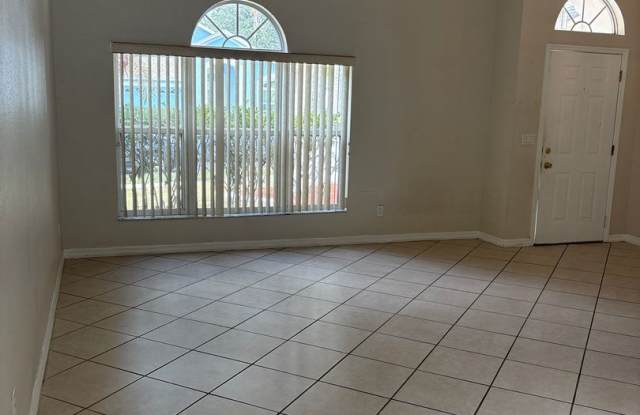 Beautiful Hunter’s Creek Pool Home!