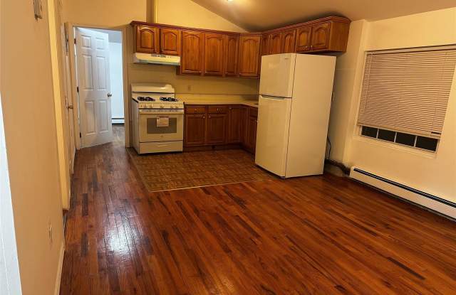 Photo of 161-14 140th Avenue unit: 2