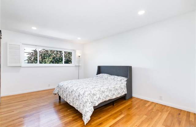 3200 South Sepulveda Boulevard