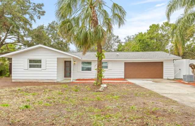 2255 South Lagoon Circle