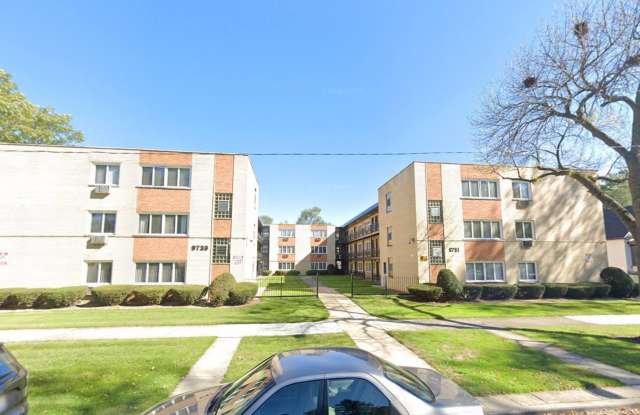 9739-9751 S Charles St