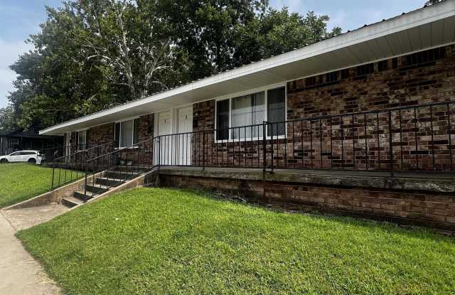 1620 South H - 3