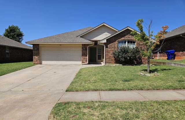 (3) Bed/(2) Bath in NE Norman Avail NOW!