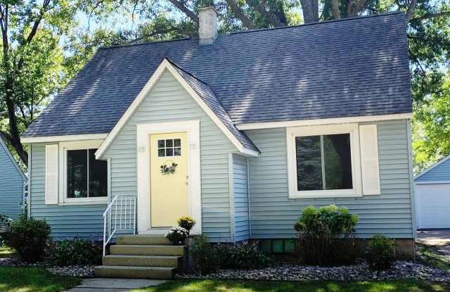 Photo of 3 Bedroom Home On Holland's North Side