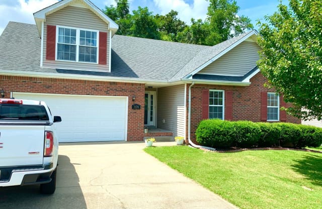 3178 Cross Ridge Dr - 3178 Cross Ridge Drive, Clarksville, TN 37040