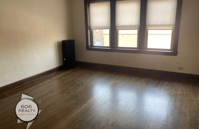 Belmont Cragin Apts Available!