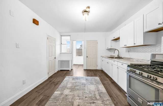 41 Bloomfield Avenue 29