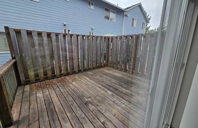 6317-3 Barstow Ln SE