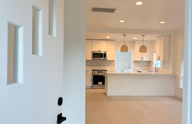 Photo of 509 Coronel Place