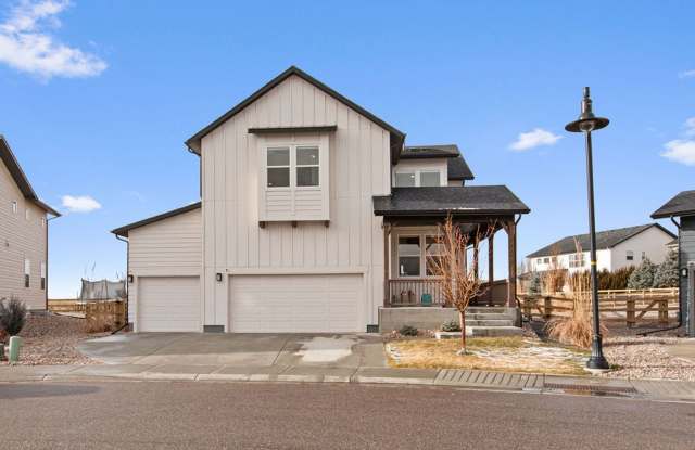 Luxury 5 Bedroom, 3.5 Bathroom in Timnath