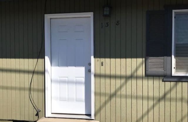 2 bed 1 bath in The Heights