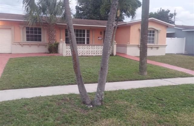 2260 NW 33rd Ave - 2260 Northwest 33rd Avenue, Lauderdale Lakes, FL 33311