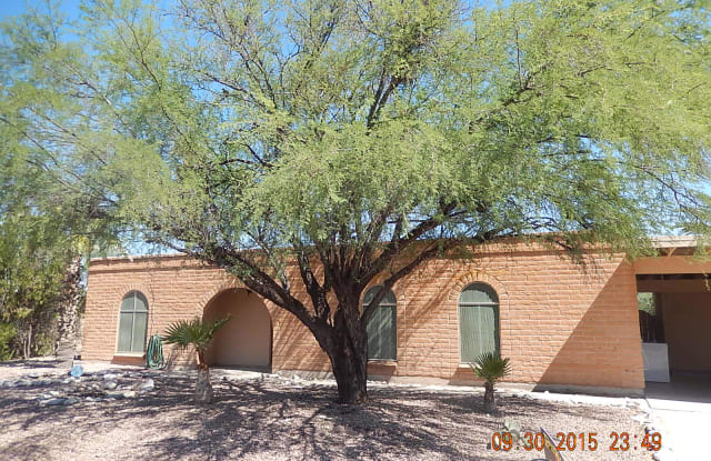 460 N Bedford Dr - 460 North Bedford Drive, Tucson, AZ 85710