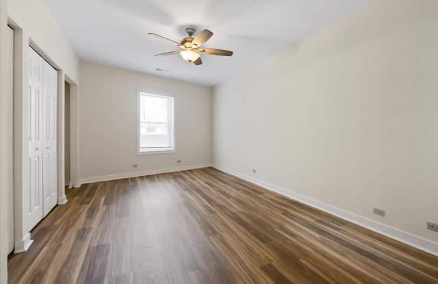 3504 N Sheffield Ave