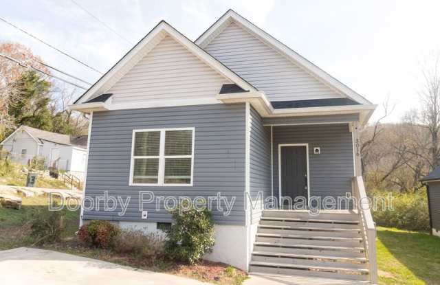 Photo of 3016 N Chamberlain Ave