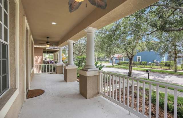 16205 PALMETTOGLEN COURT