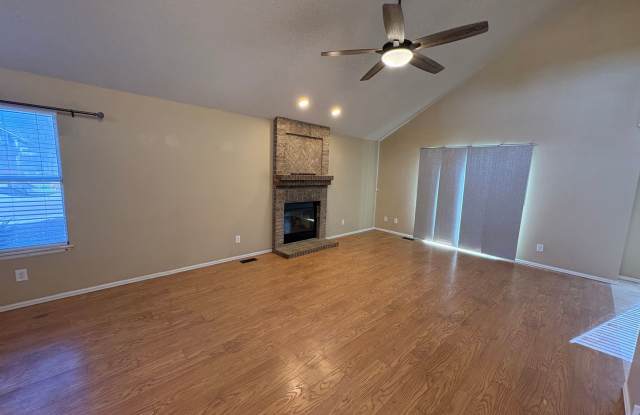 Beautiful Home Near Schriever SFB, Peterson SFB,  Fort Carson!!