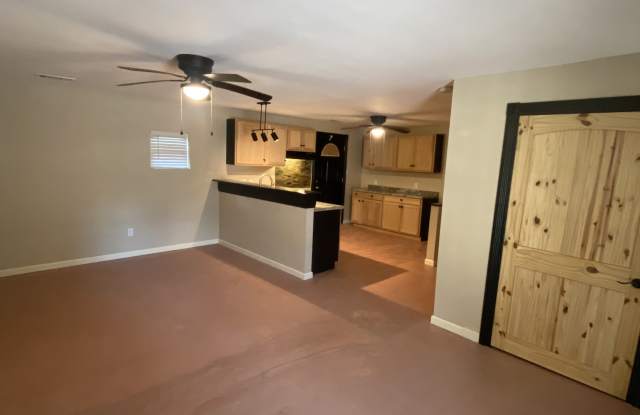 3540-b North Foster Dr