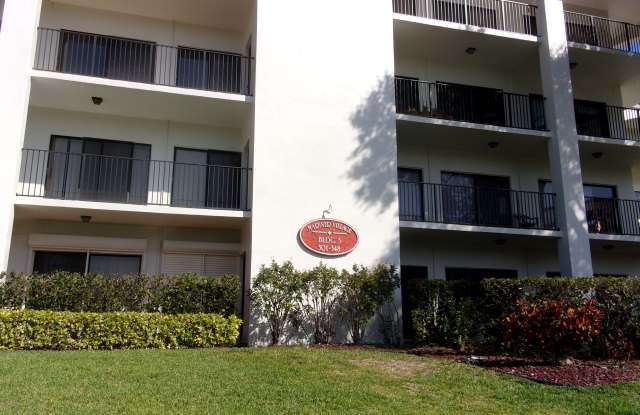 Photo of 332 Mariner Dr