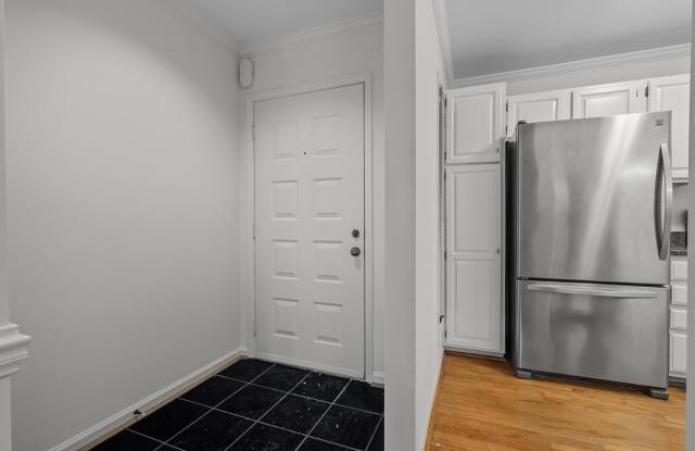 700 Bishops Park Drive unit: 102