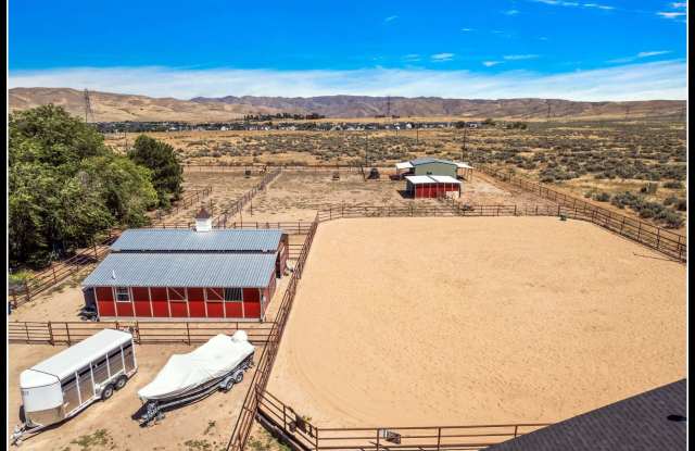 3 Acre Horse Ranch & Home Rental SE Boise Available Near Micron in May 2026
