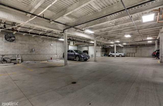236 S. Racine Avenue 201