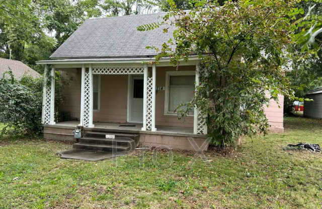 714 W 6th
