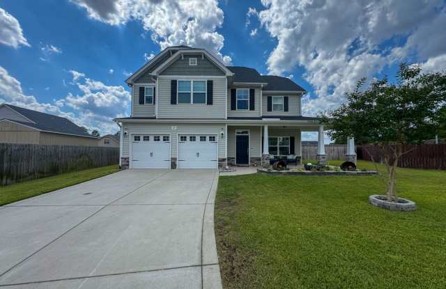 Gorgeous 4 Bed 2.5 Bath Home with Fenced Backyard
