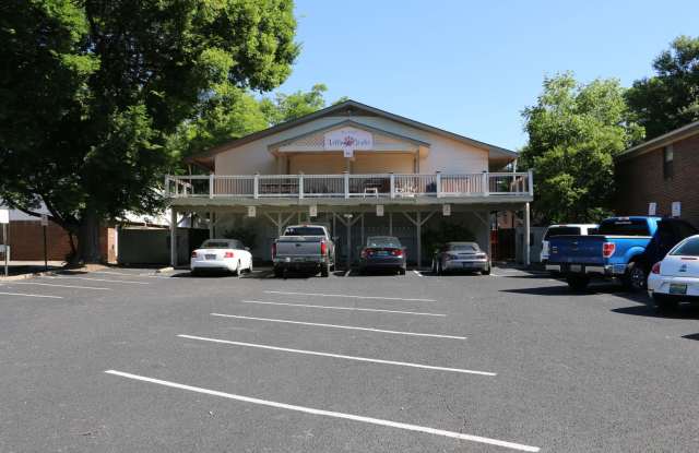 Efficiency Apartment Close to AU Campus