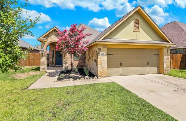 Available March! 3 Bed, 3 Bath in Castle Rock