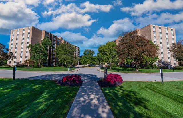 Laurel Village Apartments