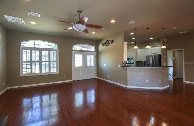 6065 SPRUCE POINT CIRCLE