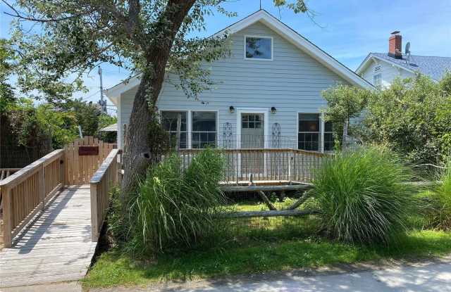 182 Cottage Walk
