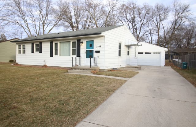 2108 Melrose Ave - 2108 Melrose Avenue, Ames, IA 50010