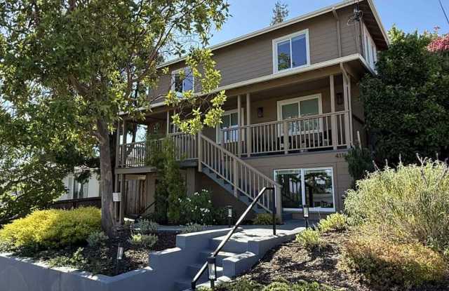 Modern 4-Bedroom Retreat in San Carlos – Remodeled, Spacious, Private Yard