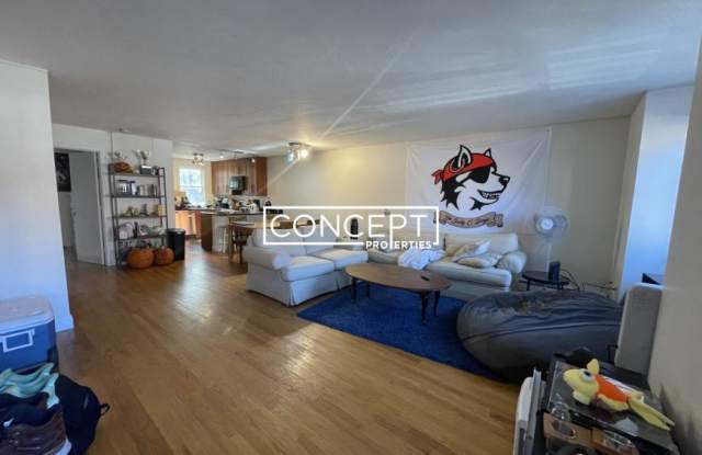 Photo of 1430 Tremont St.