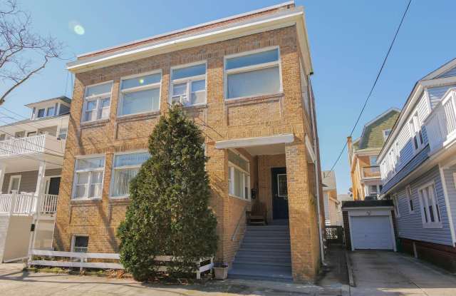 10 S Vassar Square