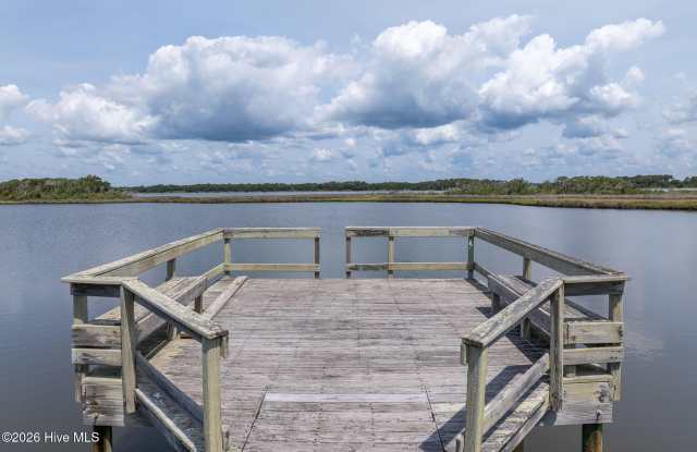 2999 Island Drive