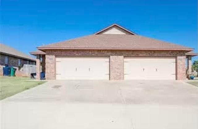 Open House: Wednesday, May 8th from 4:30 pm to 5:30 pm - Updated Duplex - Yukon Schools - Close to Lake Overholser - Corner Lot photos photos