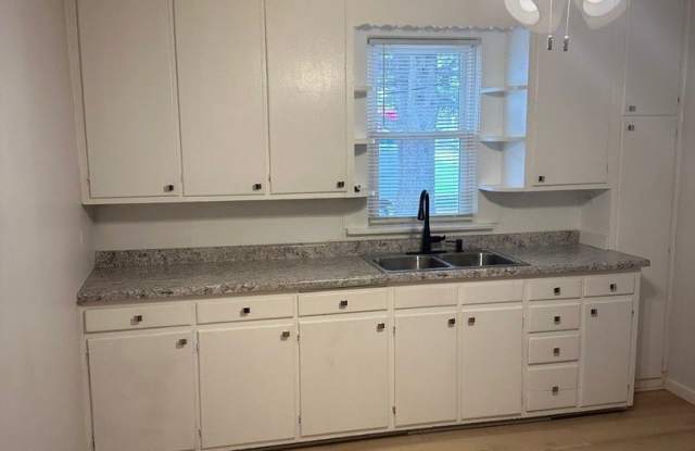 2318 Washington Street unit: 1