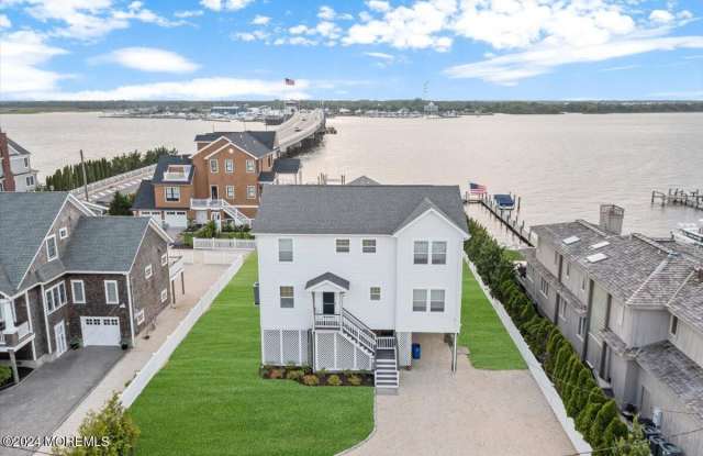 1126 Barnegat Lane