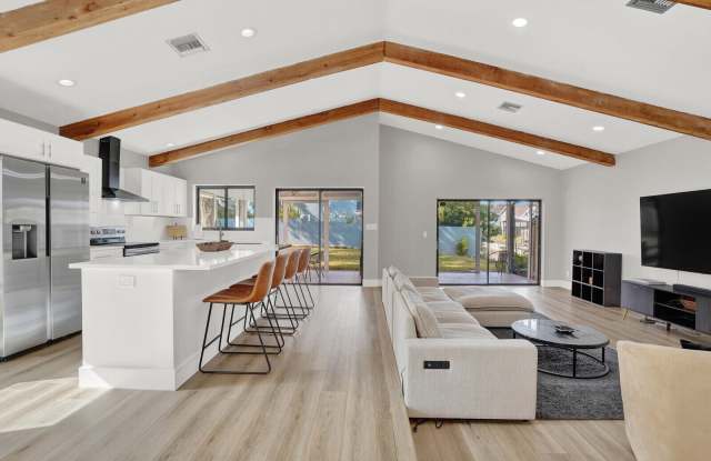 940 Rainberry Lake Drive