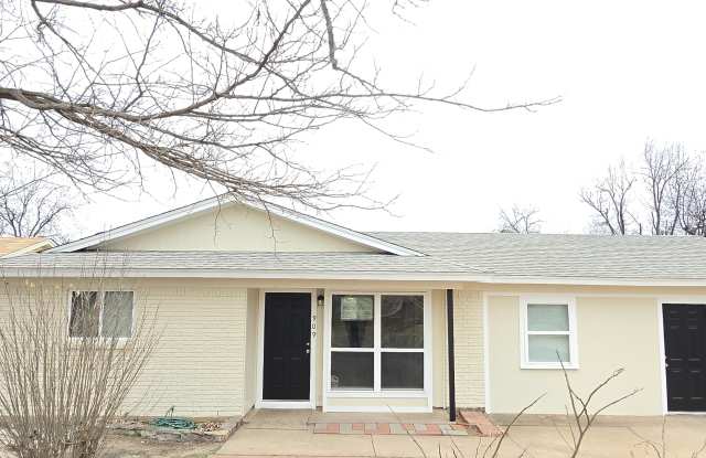 Photo of 909 Van Horn St