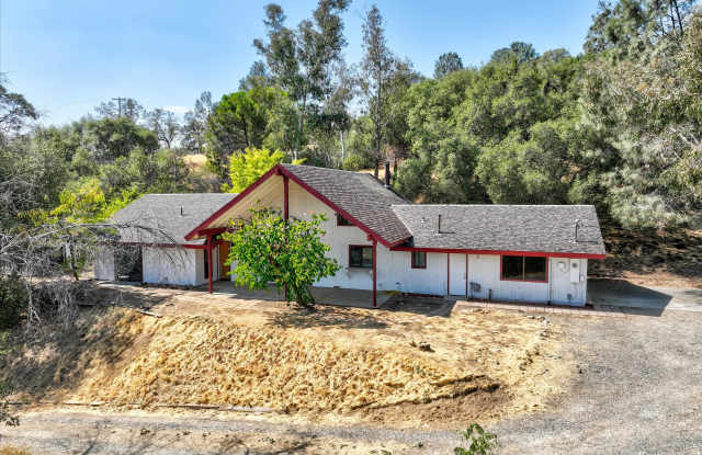 Photo of 29766 Tioga Dr