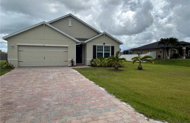 113 SW 19th Terrace