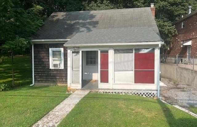 Photo of 495 Community Drive