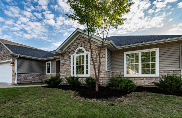 6902 MADISON CREEK DR - 6902 Madison Creek Dr, Columbia, MO 65203